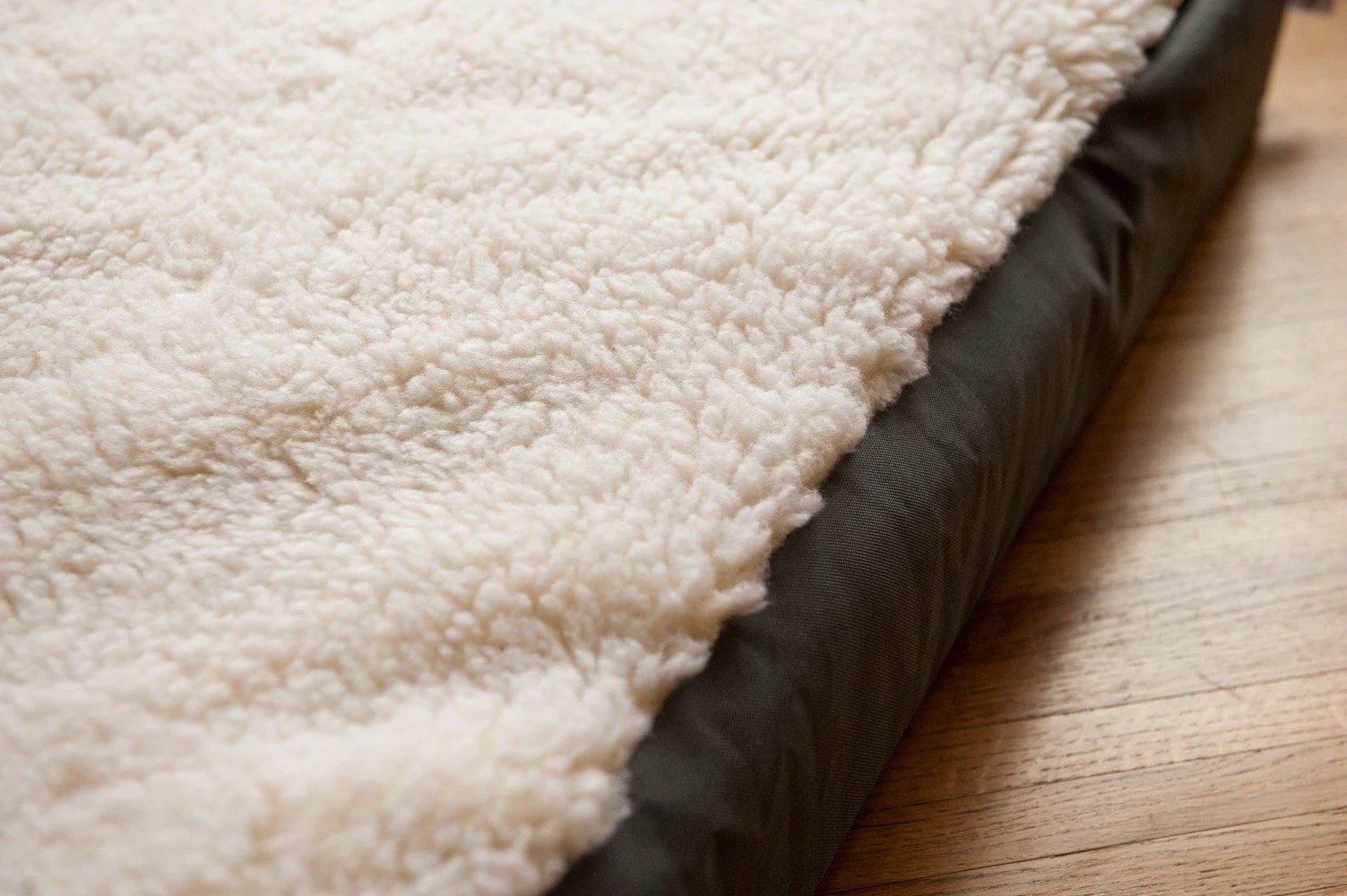 Super Orthopedic Lounge Dog Bed - Image 4