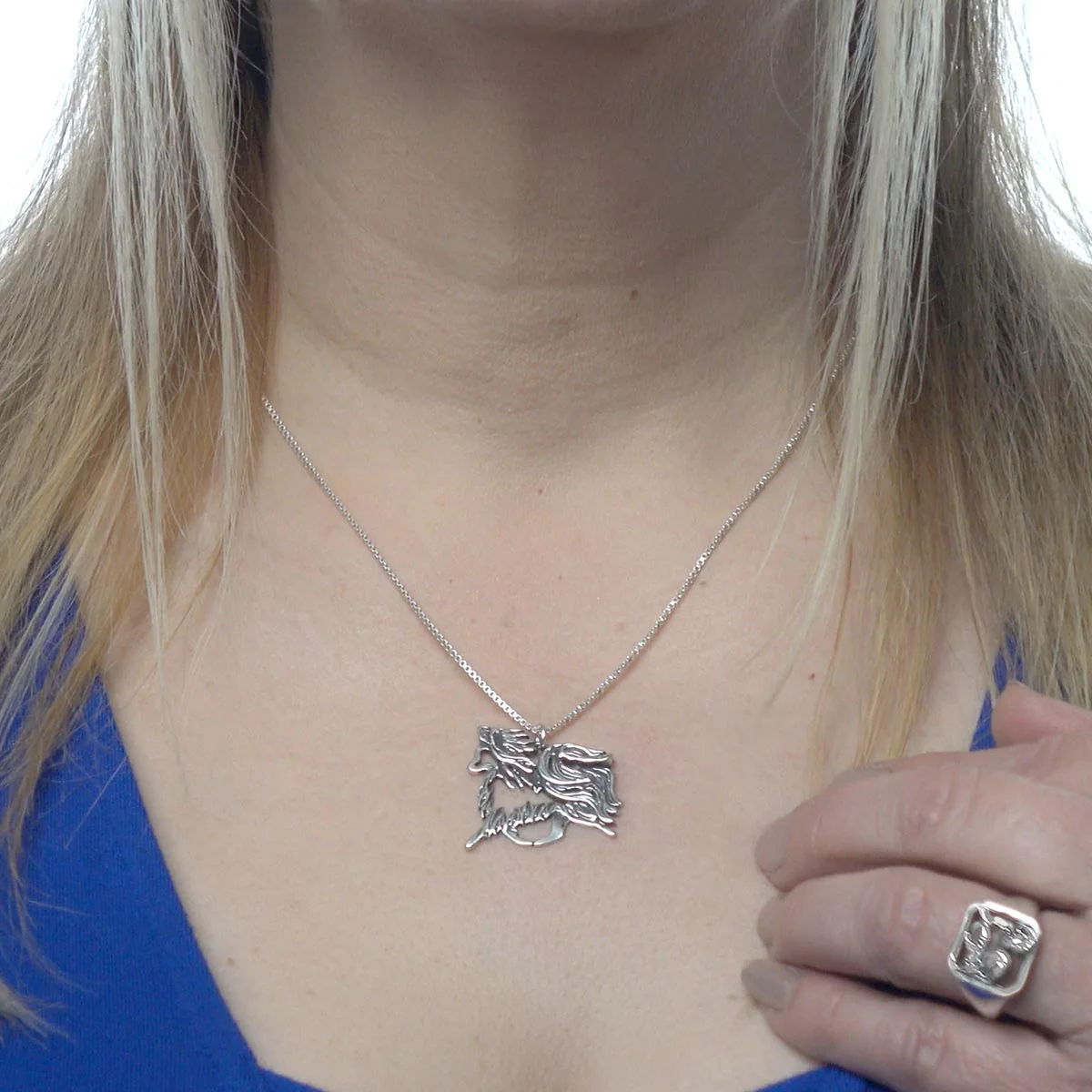 Papillon, Gaiting Body, Pendant - Image 4