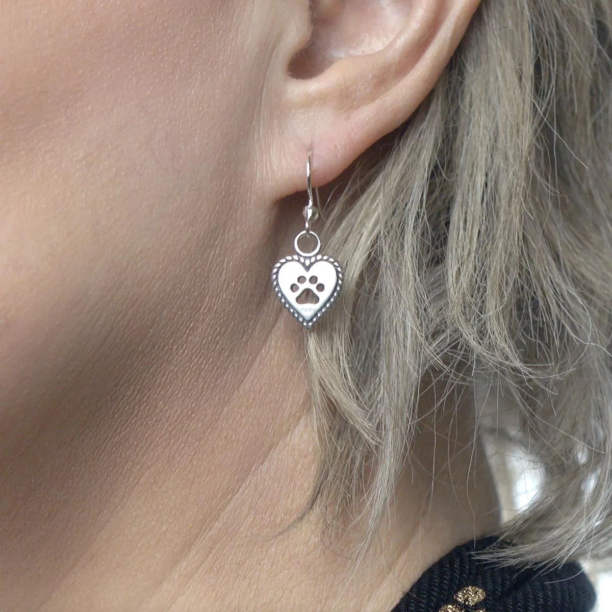 Roped Into Your Love Heart Paw and Heart Earrings - Image 3